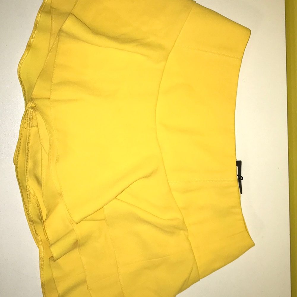 Yellow dress up skirt!